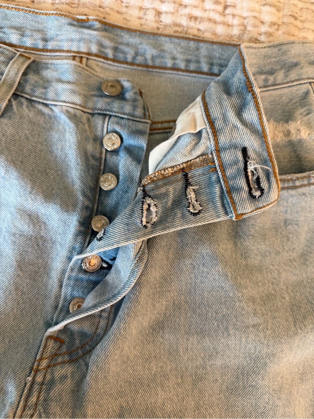 LEVI’S 501 - Picture 5 of 9